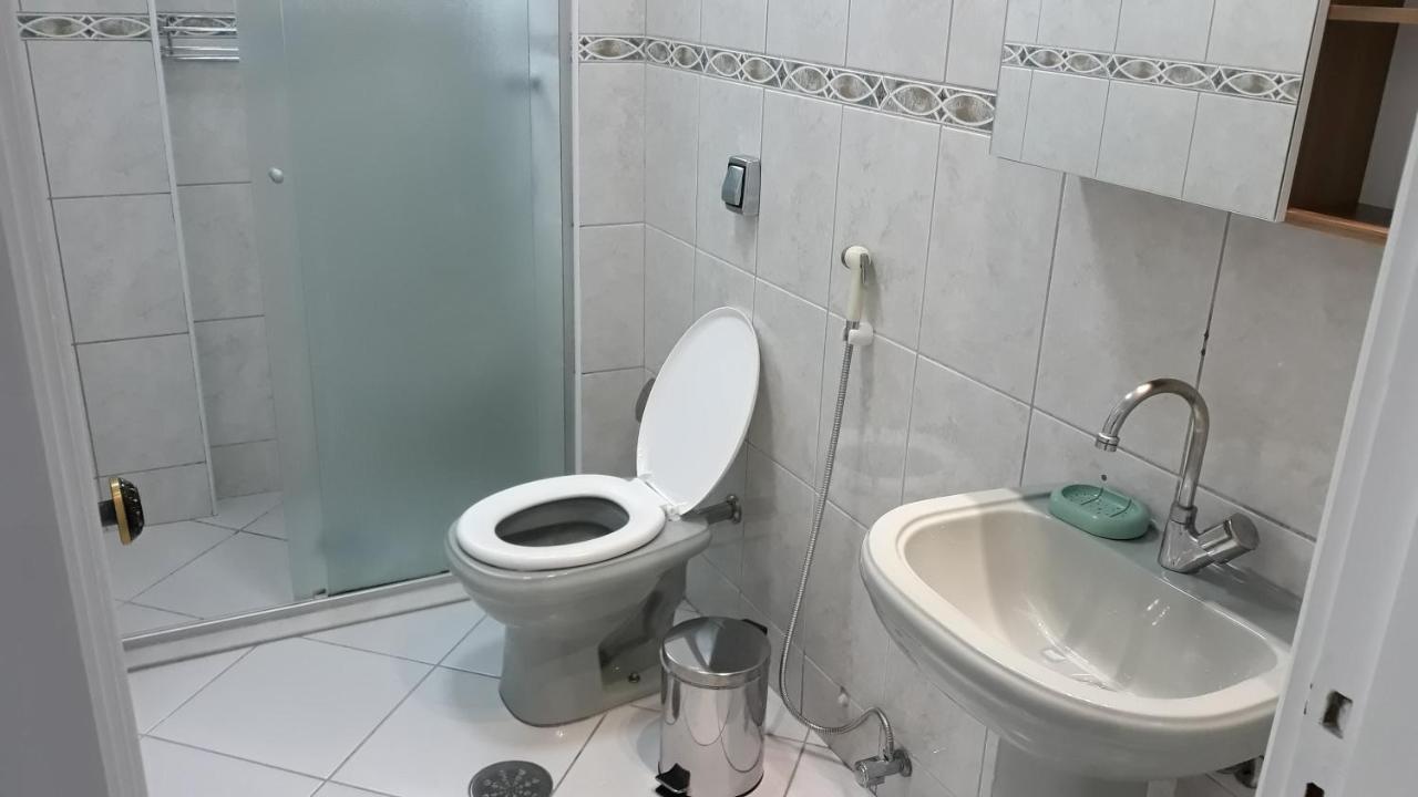 Otimo Apto Em Pitangueiras A Uma Quadra Da Praia C/ 2 Vagas E Ar Condicionado. Guarujá Exterior foto